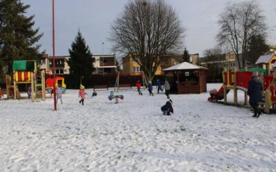 „Magiczny śnieg” – kółko zainteresowań w grupie Biedronek